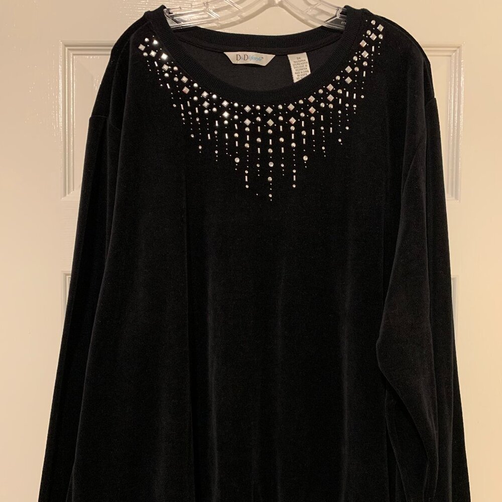 D&D Lifestyle Women's Black Velour Top w/Silver Embellishments, Size 3X